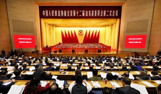 省政協十二屆二次會議舉行全體會議進行大會發言