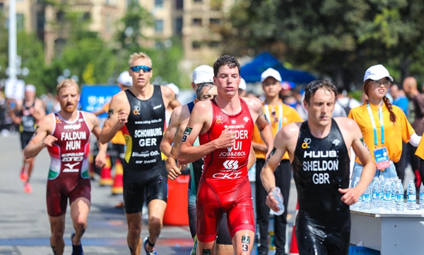 2019年威海鐵人三項世界杯賽暨威海超級鐵人三項系列賽昨日開賽